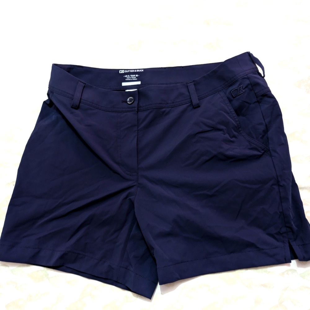 Woman's cutter and buck shorts